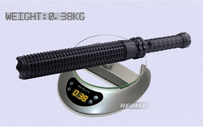 LANTERNA TÁTICA AUTO DEFESA